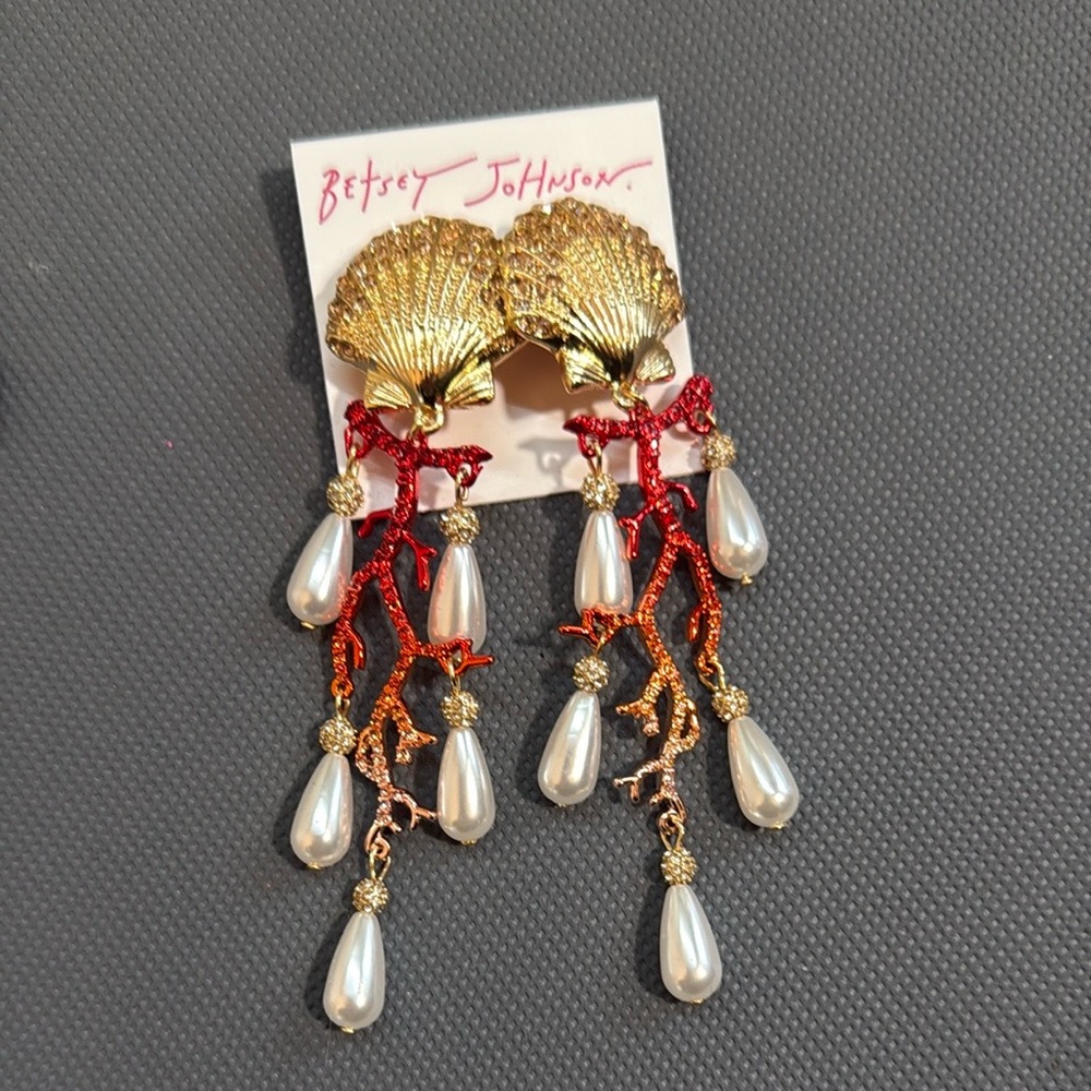 NWT!Betsy Johnson Mermaid Collection Shell Rhinestones Red Coral Pearls Earrings